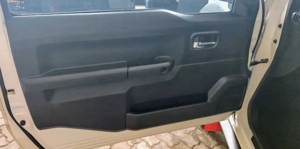 elsa jimny 2021 3 door 14